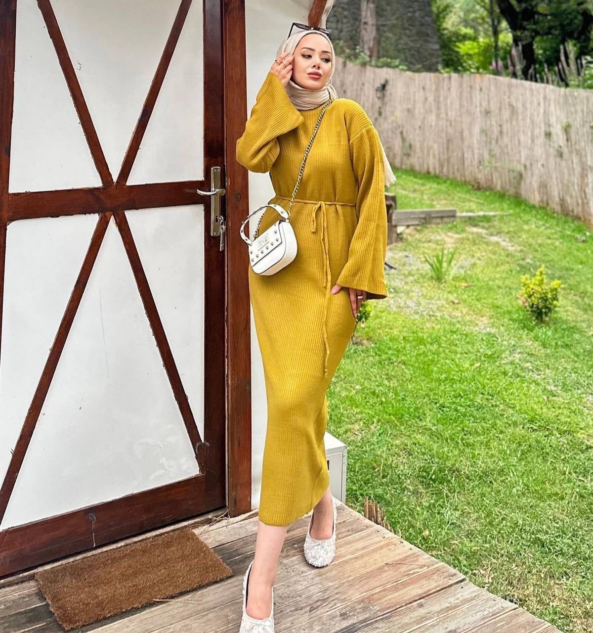 Bel Bağlamalı Elbise