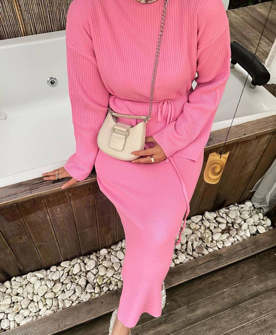 Bel Bağlamalı Elbise