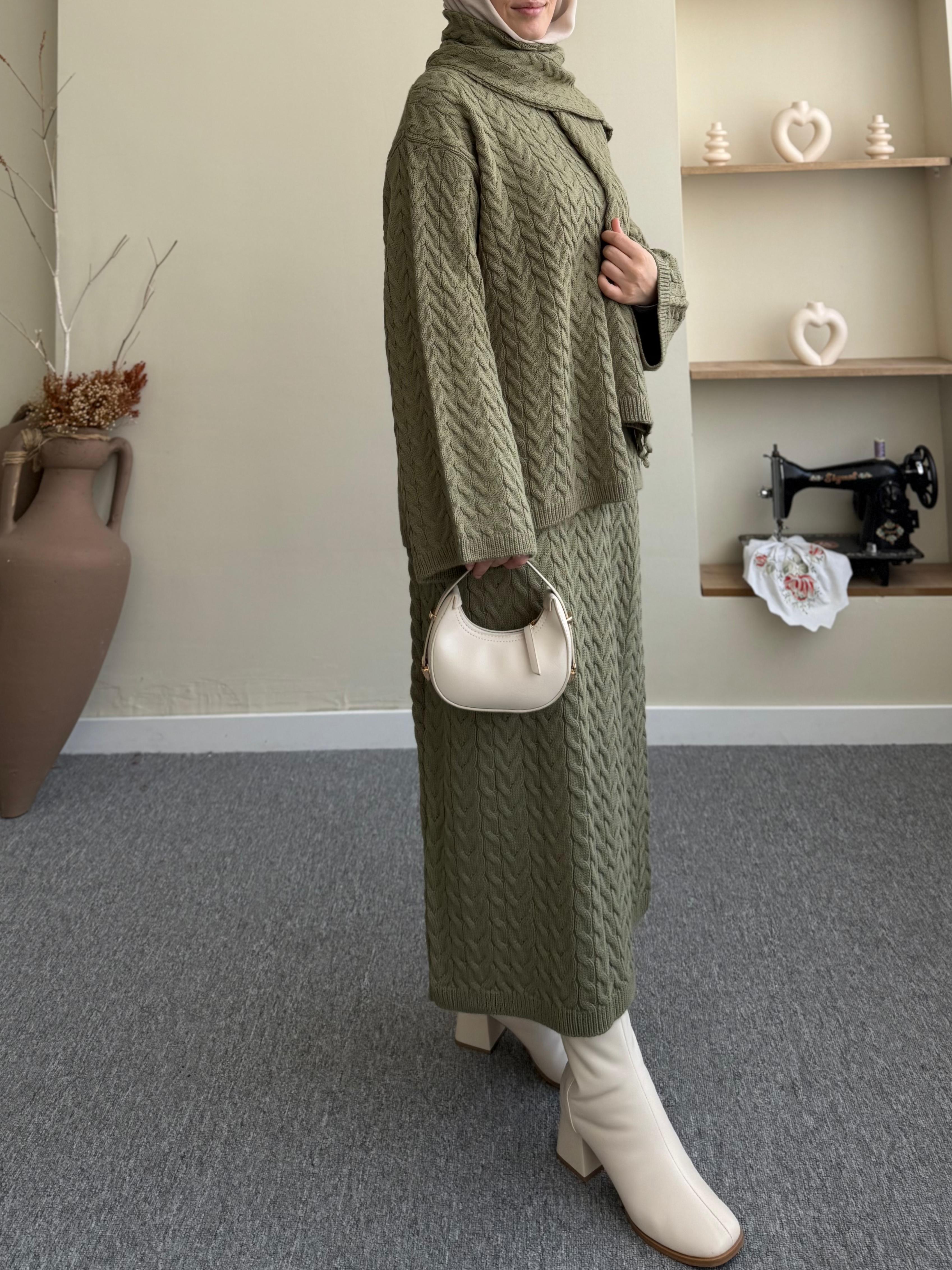 Three-Piece Knitwear Set
